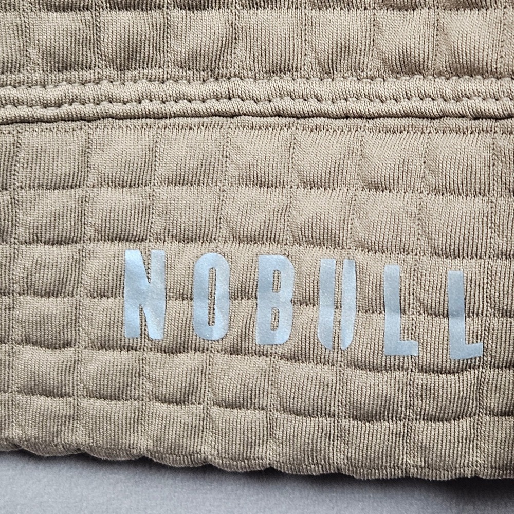 NOBULL Quilted Grid Sweatshirt Mens Medium Tan Performance Crewneck Pullover - Picture 3 of 12